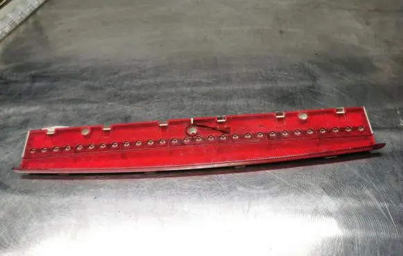 Audi A8 S8 D3 4E Third/center stoplight 4E0945097