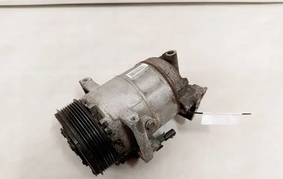 Renault Captur Air conditioning (A/C) compressor (pump) 9260000217R