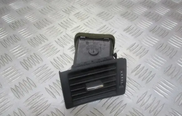Audi A4 S4 B6 8E 8H Dashboard air vent grill cover trim 