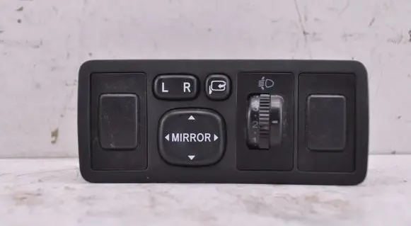 Toyota Avensis T250 Wing mirror switch 8415205051