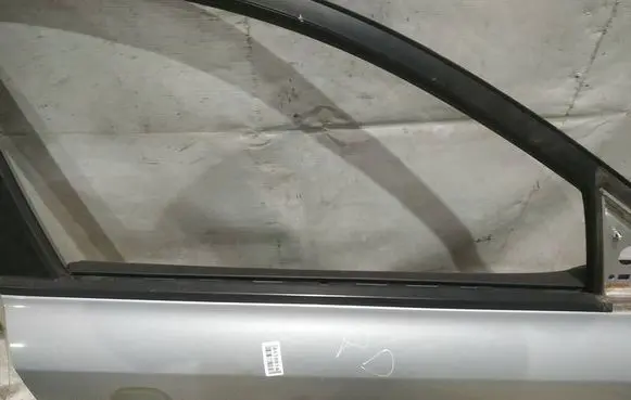KIA Ceed Front door glass trim molding 