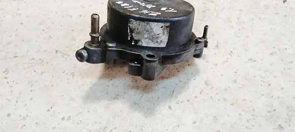 Opel Zafira B Vacuum pump E4305