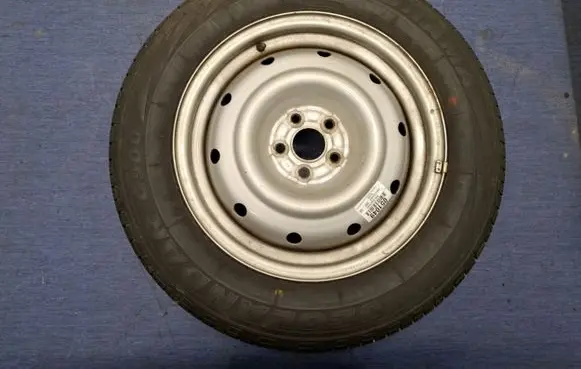 Subaru Forester SG R17 spare wheel 