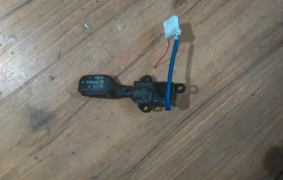 Multifunctional control switch/knob