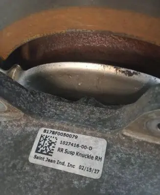 Tesla Model X Rear wheel hub 1027416-00-D