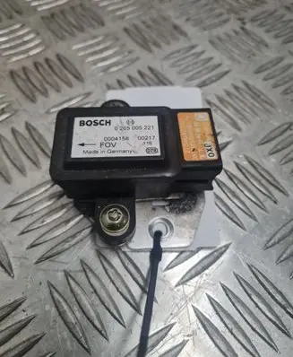 Subaru Outback ESP acceleration yaw rate sensor 0265005221