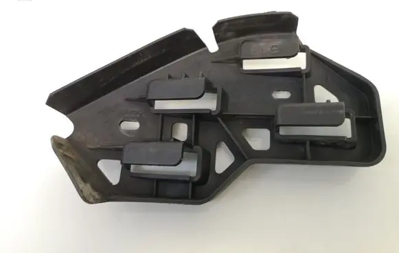 Volkswagen Polo IV 9N3 Front bumper mounting bracket 6Q0807184A
