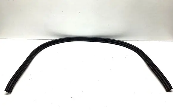 Volvo V60 Engine compartment rubber 