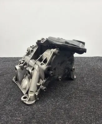 BMW 1 F20 F21 Oil pump 8513756 8513665