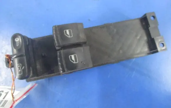 Volkswagen Golf IV Other devices 1J3959857