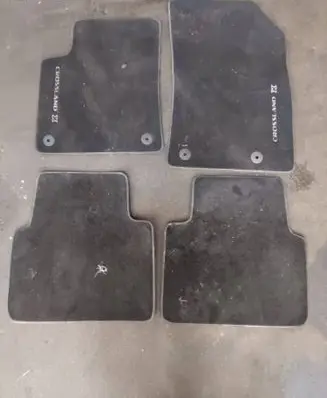 Opel Crossland X Car floor mat set 