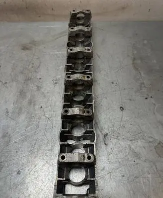 BMW 5 E39 Other cylinder head part 1433094