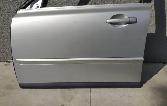 Volvo S60 Front door