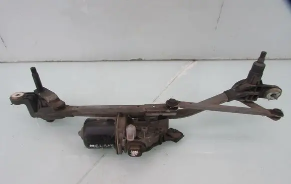 Renault Megane III Front wiper linkage and motor