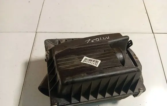 Opel Astra G Air filter box 24443112