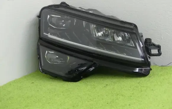 Skoda Karoq Headlight/headlamp 57B941016D