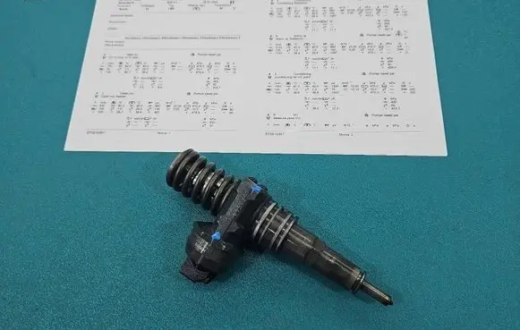 Volkswagen Touran I Fuel injector 0414720215 IMPRK1571544