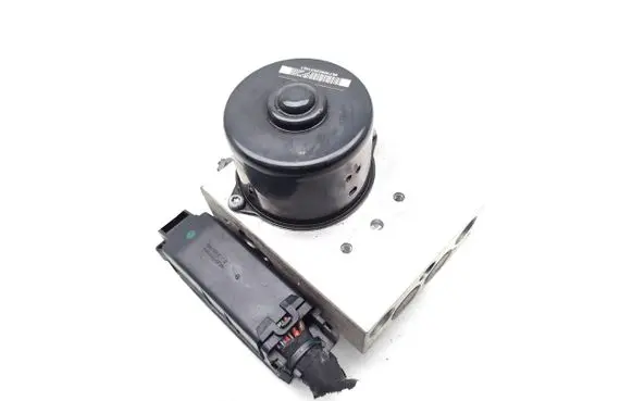 Mercedes-Benz C W203 ABS Pump A0054314312 10020405044 A0345457932