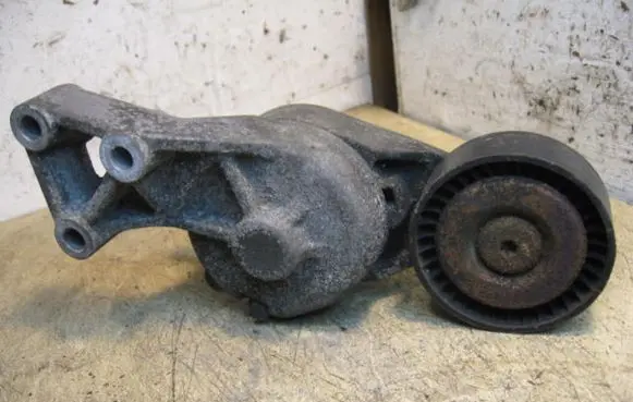 Skoda Octavia Mk1 (1U) Alternator belt tensioner 038903315AE 19TDJ 408000