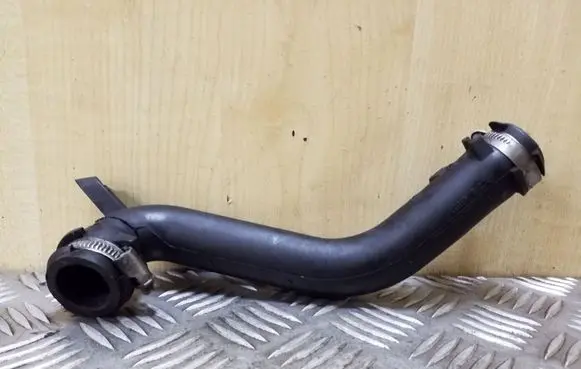 Renault Espace III Breather hose/pipe 7700868267