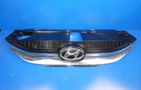 Hyundai ix35 Front bumper upper radiator grill 863512Y000