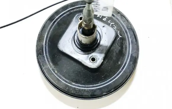 Audi A4 S4 B5 8D Brake booster 8d0612105a