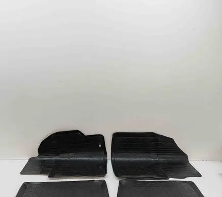 Toyota Yaris Cross Car floor mat set PW2100D075