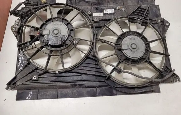 Toyota Avensis T270 Fan set 160400R160 MF4227503773 16630R030