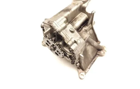Mini F66 Oil pump 9895362