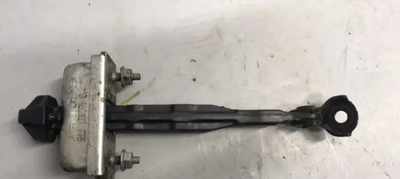 Opel Astra J Front door check strap stopper 13305770