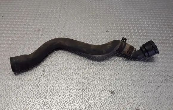 Volkswagen Golf IV Engine coolant pipe/hose