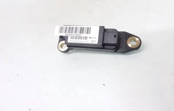 Mercedes-Benz C W203 Airbag deployment crash/impact sensor 0018204426