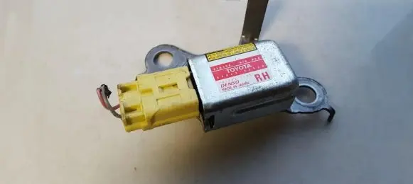 Toyota RAV 4 (XA20) Airbag deployment crash/impact sensor 8986042020 89860-42020