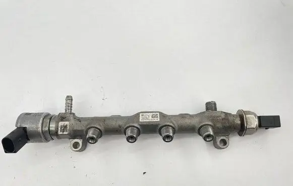 Audi A4 S4 B9 Fuel distributor 04L130764D 04l130089G 04l906054