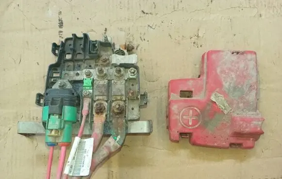 Renault Master III Positive wiring loom 241362885R