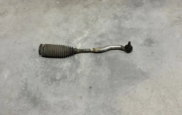 Toyota Yaris Steering tie rod end 