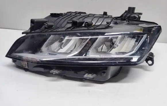 Peugeot 308 Headlight/headlamp 9851673380