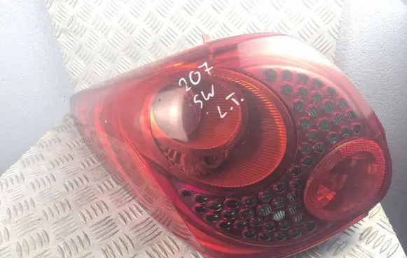 Peugeot 207 Rear/tail lights 9680158080