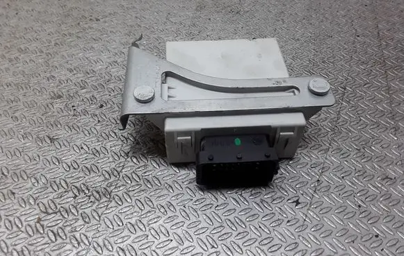 Toyota Corolla Verso AR10 Window wiper relay 859400F010A