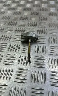 Audi A7 S7 4G Fuel Injector clamp holder 059216J