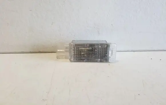 Volkswagen e-Golf Other interior light 6L0947565