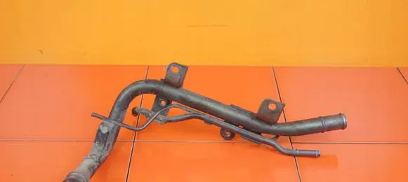 Nissan Navara D40 Engine coolant pipe/hose YD25