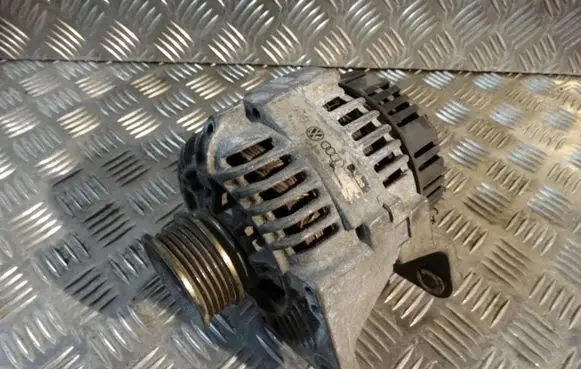 Audi A5 Generator/alternator 058903016E
