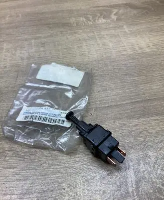 Opel Vectra A Brake pedal sensor switch 90337607