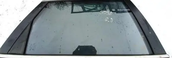Honda CR-V Rear door window glass