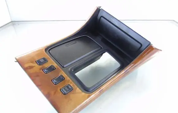 Cup holder front