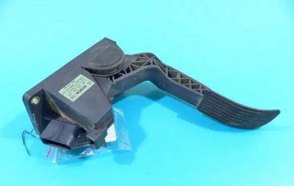 Mercedes-Benz Vito Viano W638 Accelerator throttle pedal 0281002335 IMPRK1232829
