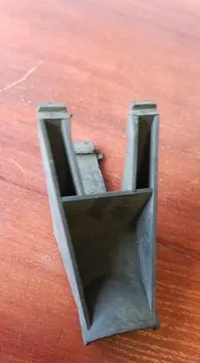 Radiator mount bracket