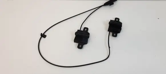 Volvo S60 Engine bonnet/hood lock/catch 31299868 11W125