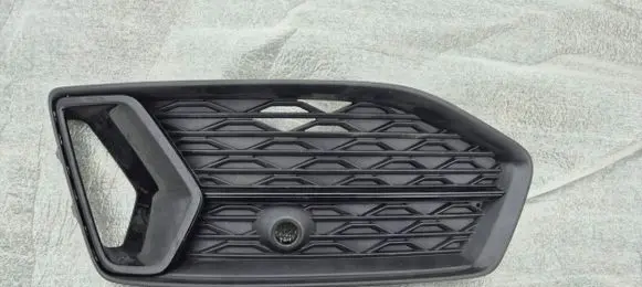 Audi A6 S6 C8 4K Front bumper lower grill 4K0807647DT94